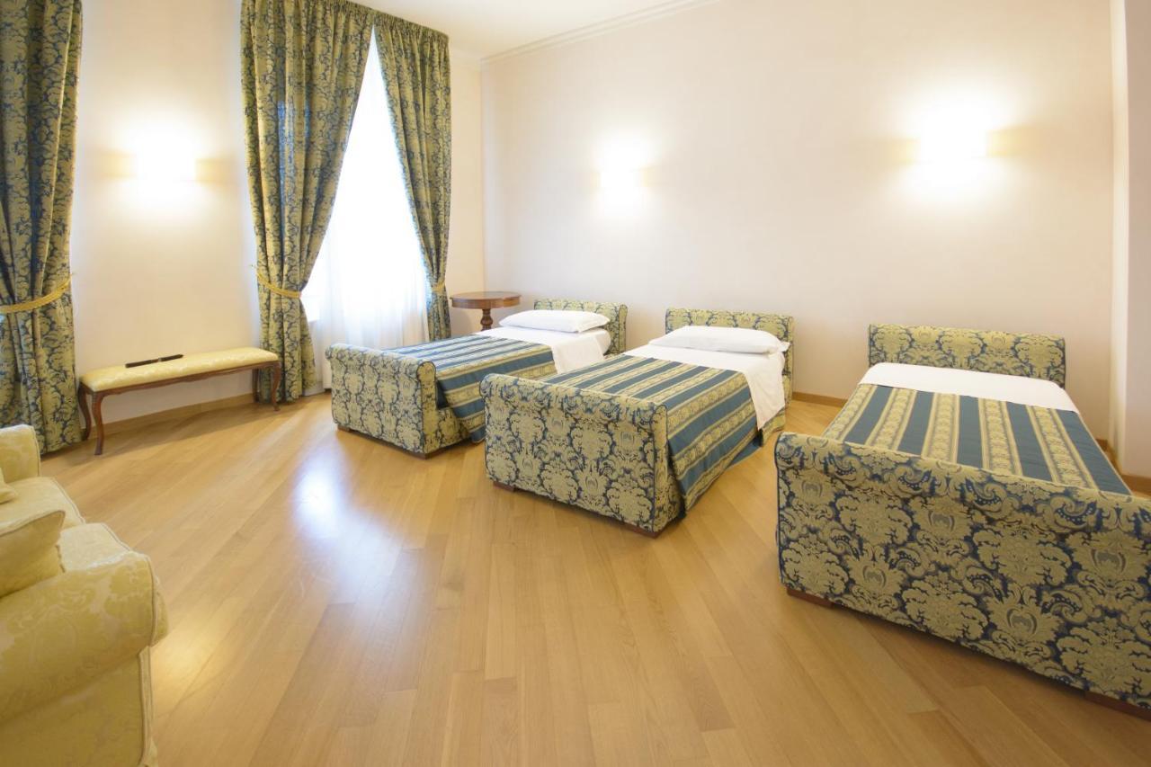 ホテル Domus Stella Maris - Casa Per Ferie アンコーナ エクステリア 写真