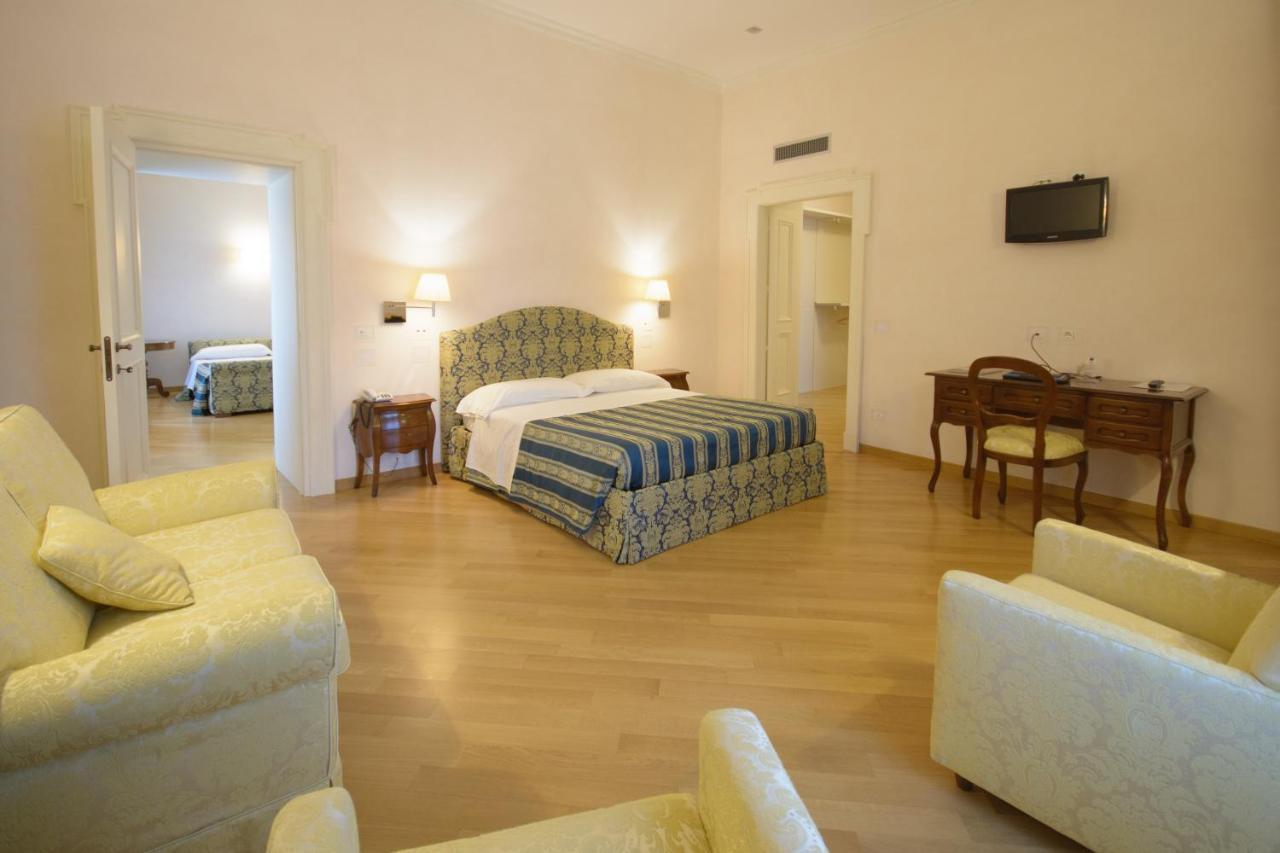 ホテル Domus Stella Maris - Casa Per Ferie アンコーナ エクステリア 写真