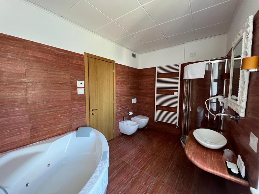 ホテル Domus Stella Maris - Casa Per Ferie アンコーナ エクステリア 写真